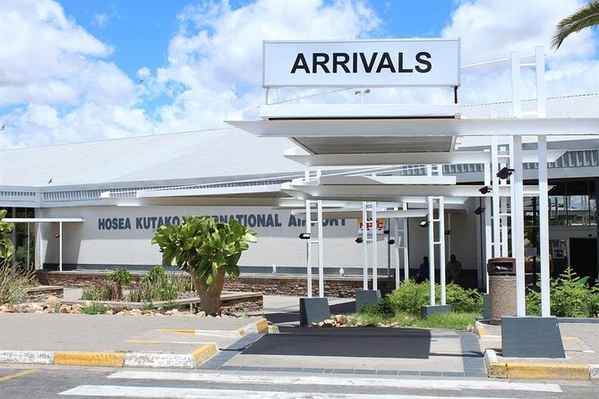 Airport Shuttle - Ride Comfort: Air-Conditioned Vehicles and a Driver Who Knows the Route