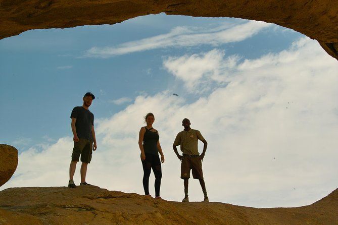 Spitzkoppe Guided Tour from Swakopmund or Walvis Bay - Snacks, Refreshments, and Champagne, Plus How to Prep