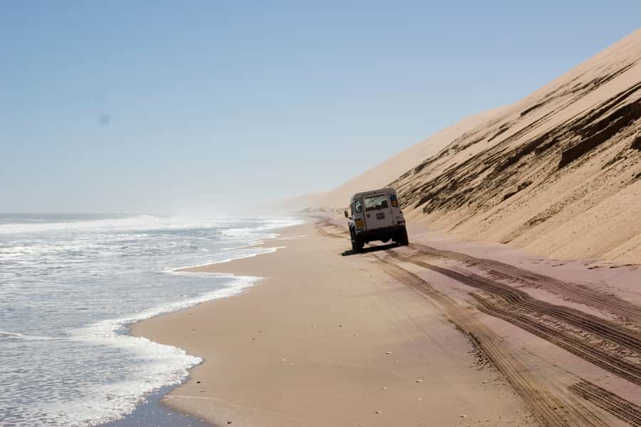 Walvis Bay: 4x4 Desert Excursion to Sandwich Harbour Bay - Tidal lagoon birdlife and the Ramsar connection